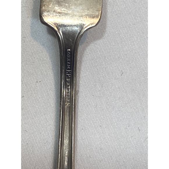 3 Gorham Silver VANITY FAIR Silverplate Teaspoons & 1 Butter Knife 1923 - Picture 6 of 7